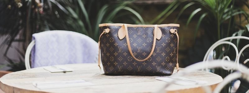 WHY VINTAGE LOUIS VUITTON IS BETTER THAN BUYING NEW