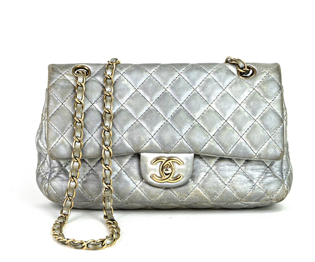 NWT! 22C CHANEL 🤍Mini Square White Pearl Crush Gold Ball Flap Bag GHW  Receipt | eBay